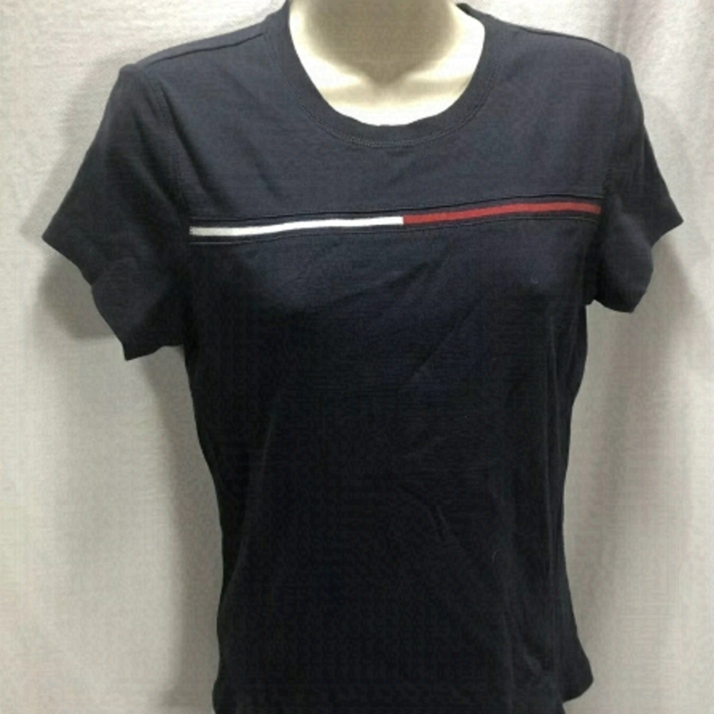 4/$35 Tommy Hilfiger Fitted Tee Med 90’s Vintage